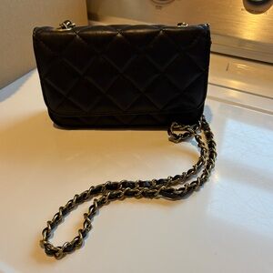 American Eagle Outfitters Black Quilted Crossbody Bag